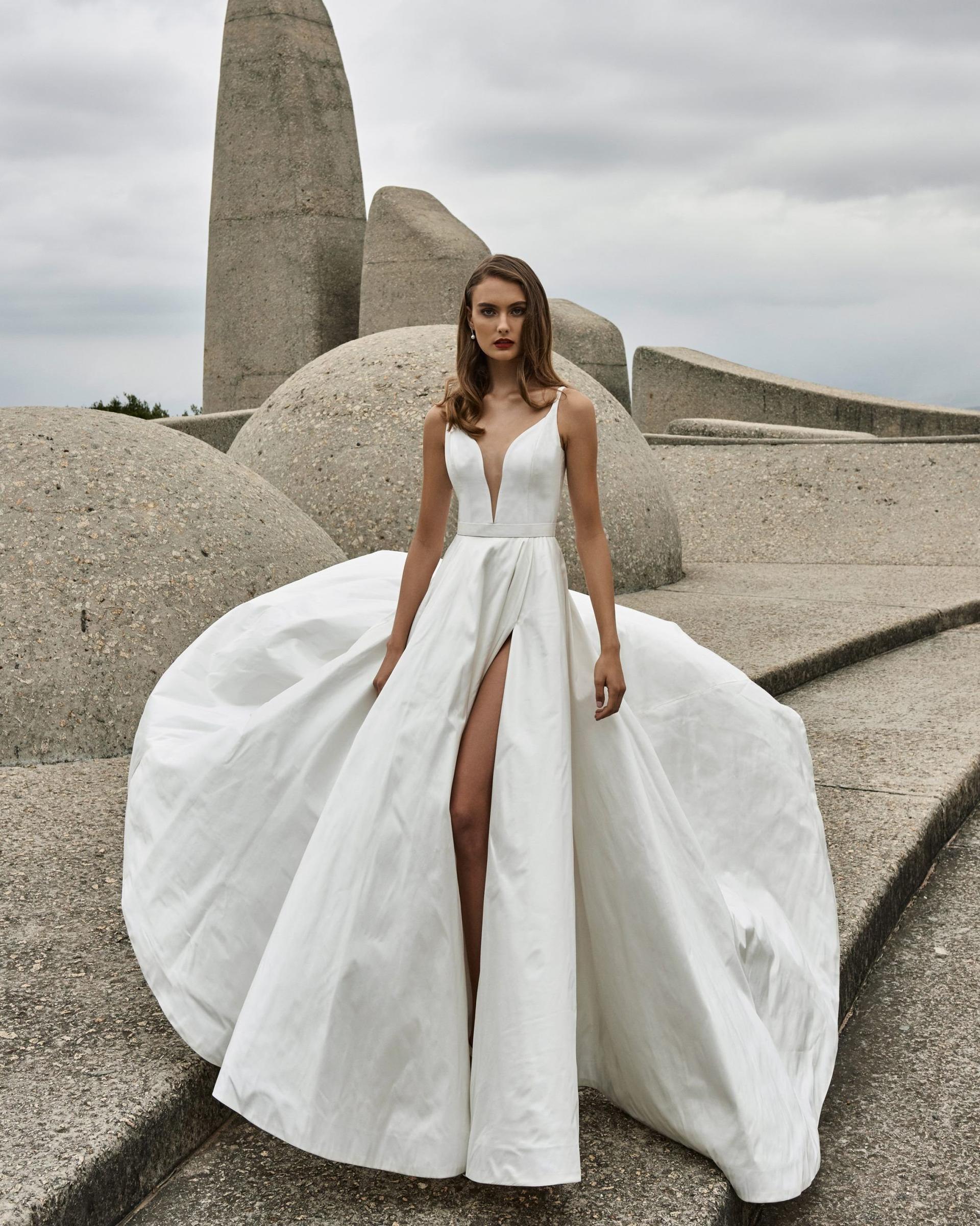 the-27-best-wedding-dress-shops-in-london-2022-hitched-co-uk