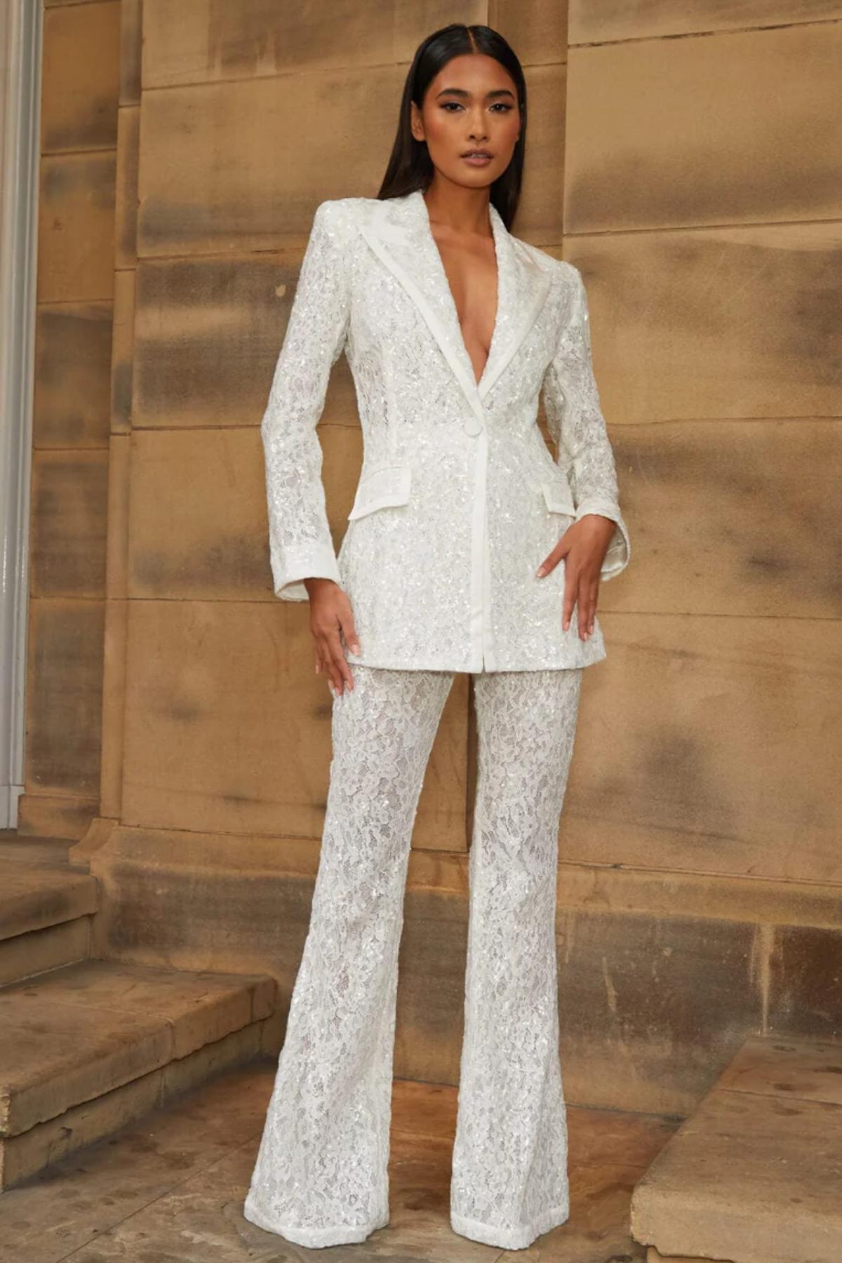 21 Chic Wedding Suits For Women Who Want to Rock a Bridal Suit | Women suits  wedding, Wedding suits, Wedding outfits for women