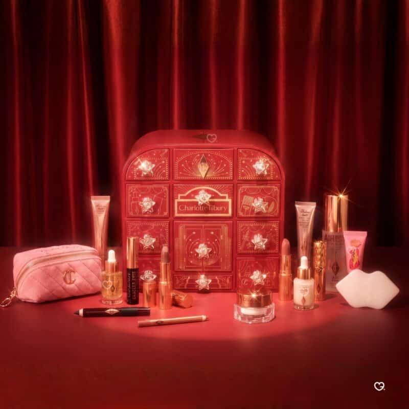Red Hollywood Beauty Wonderland Advent Calendar