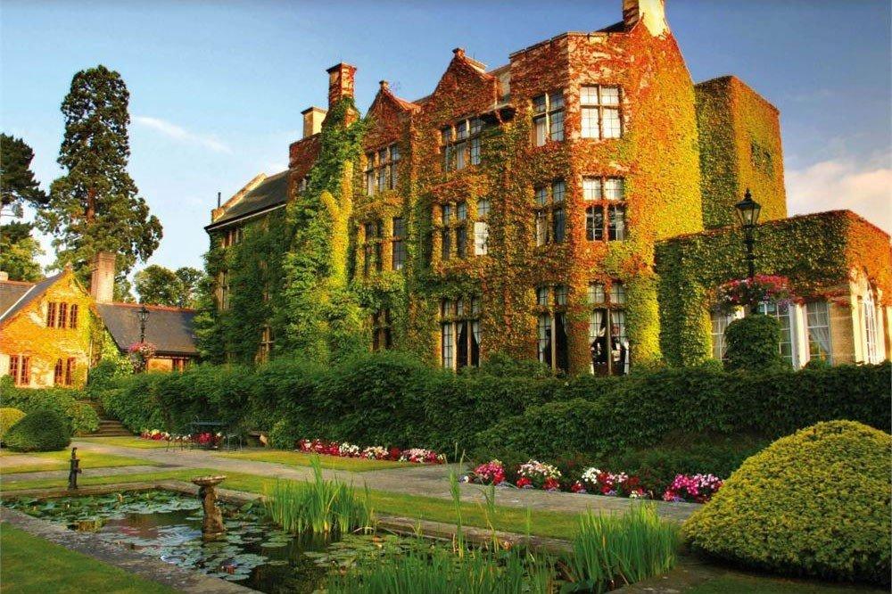 best-venues-in-surrey-33