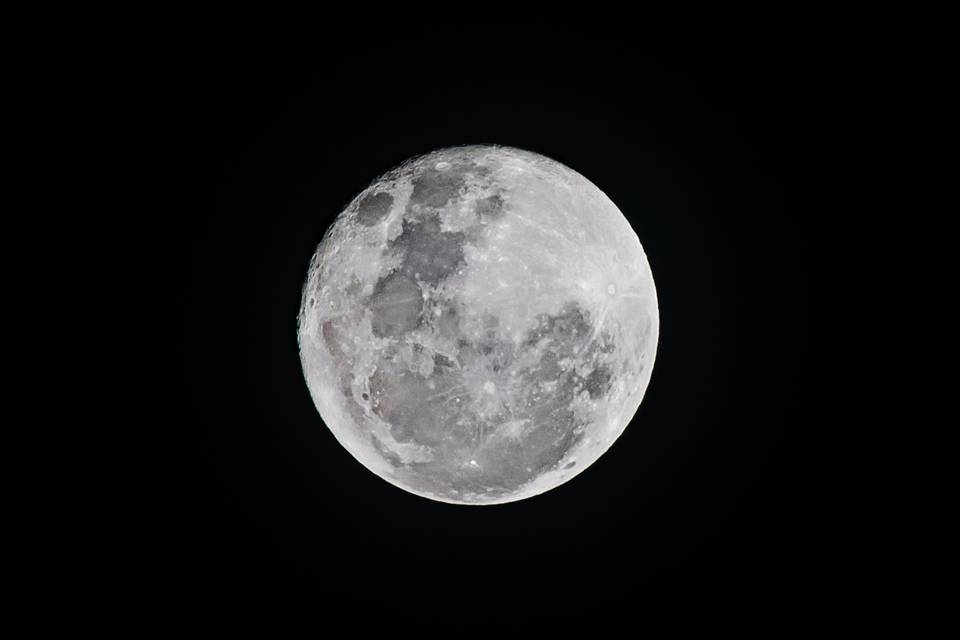 Image of a moon in the full moon phase