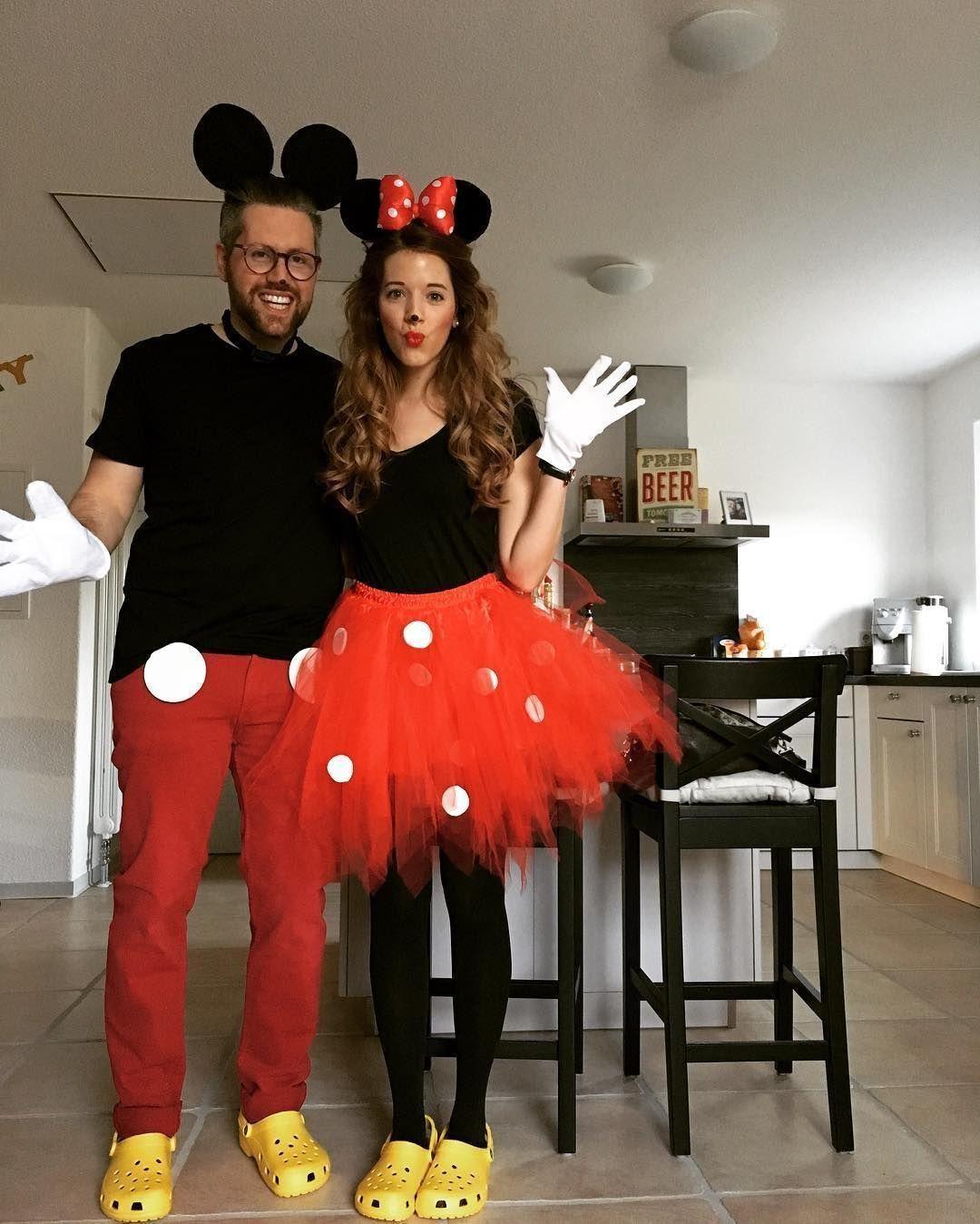 Matching couple 2024 disney outfits