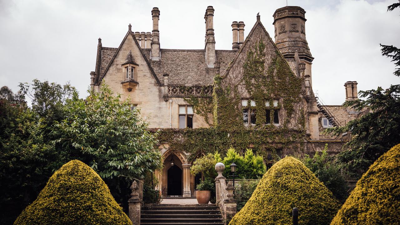 Exterior of a classic country house wedding venue in the Cotswolds.