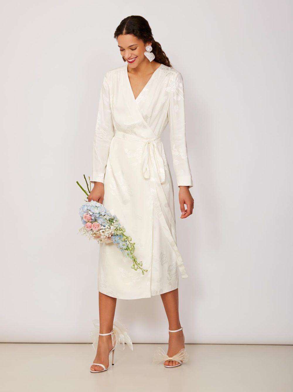 30 Beautiful Vow Renewal Dresses 2021 - hitched.co.uk