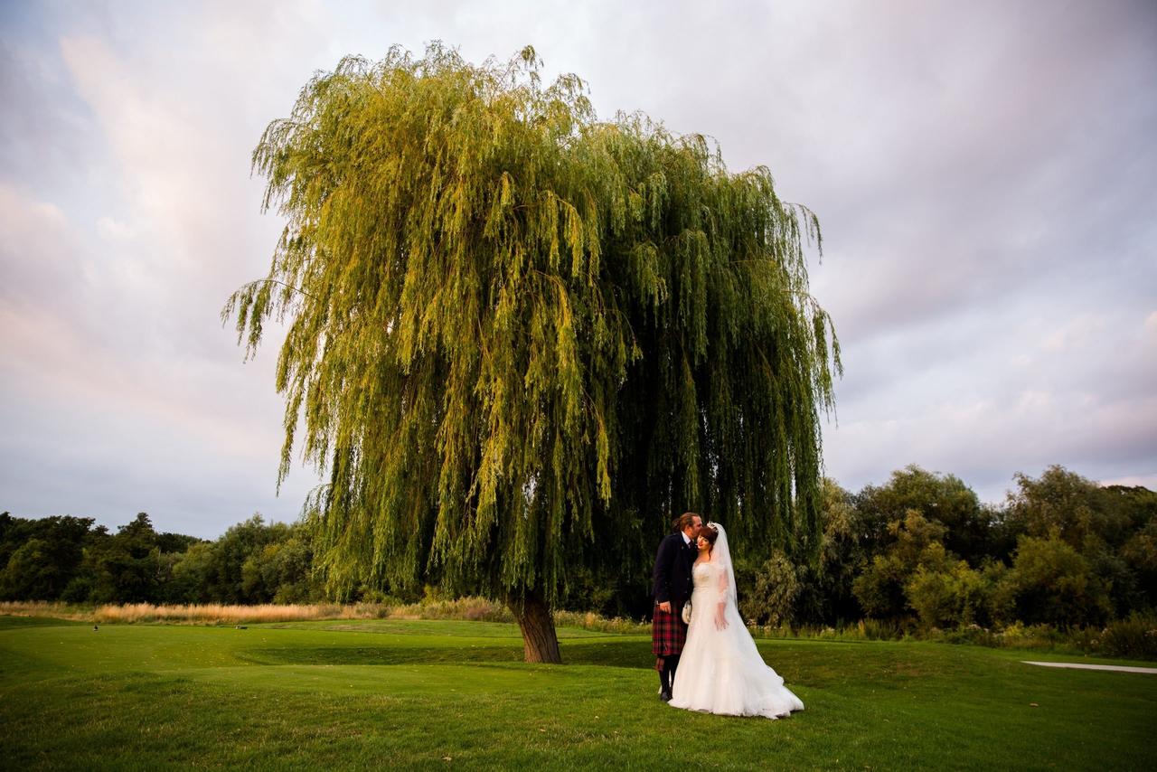 Emily and Daniel - Buckinghamshire Golf Club Real Wedding