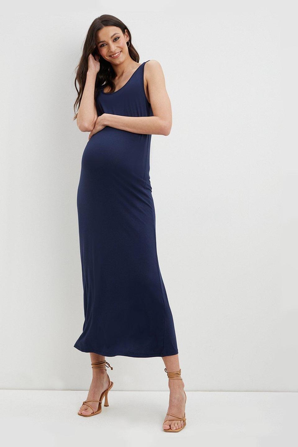 31 Best Maternity Bridesmaid Dresses for Pregnant Bridesmaids - hitched ...