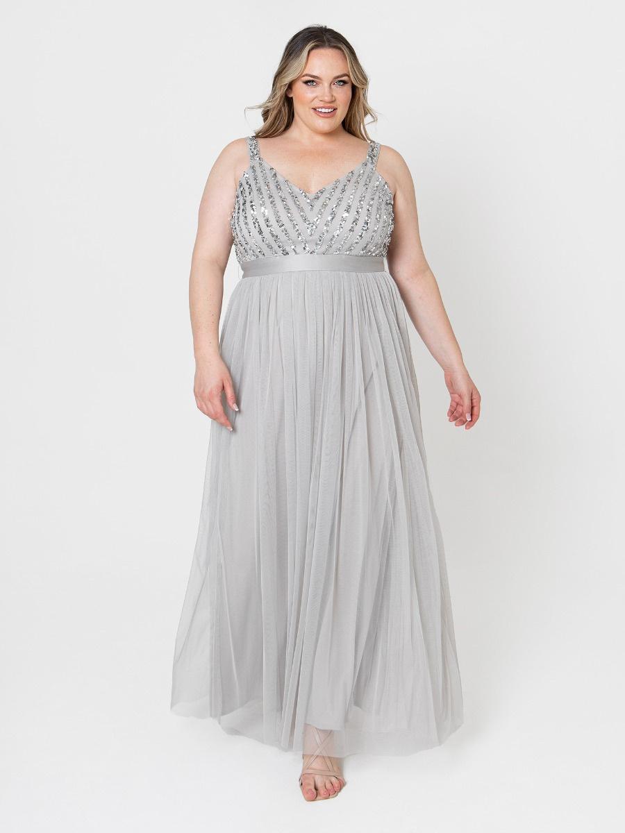 The Best Plus Size Bridesmaid Dresses: 34 Gorgeous Gowns for Curves ...