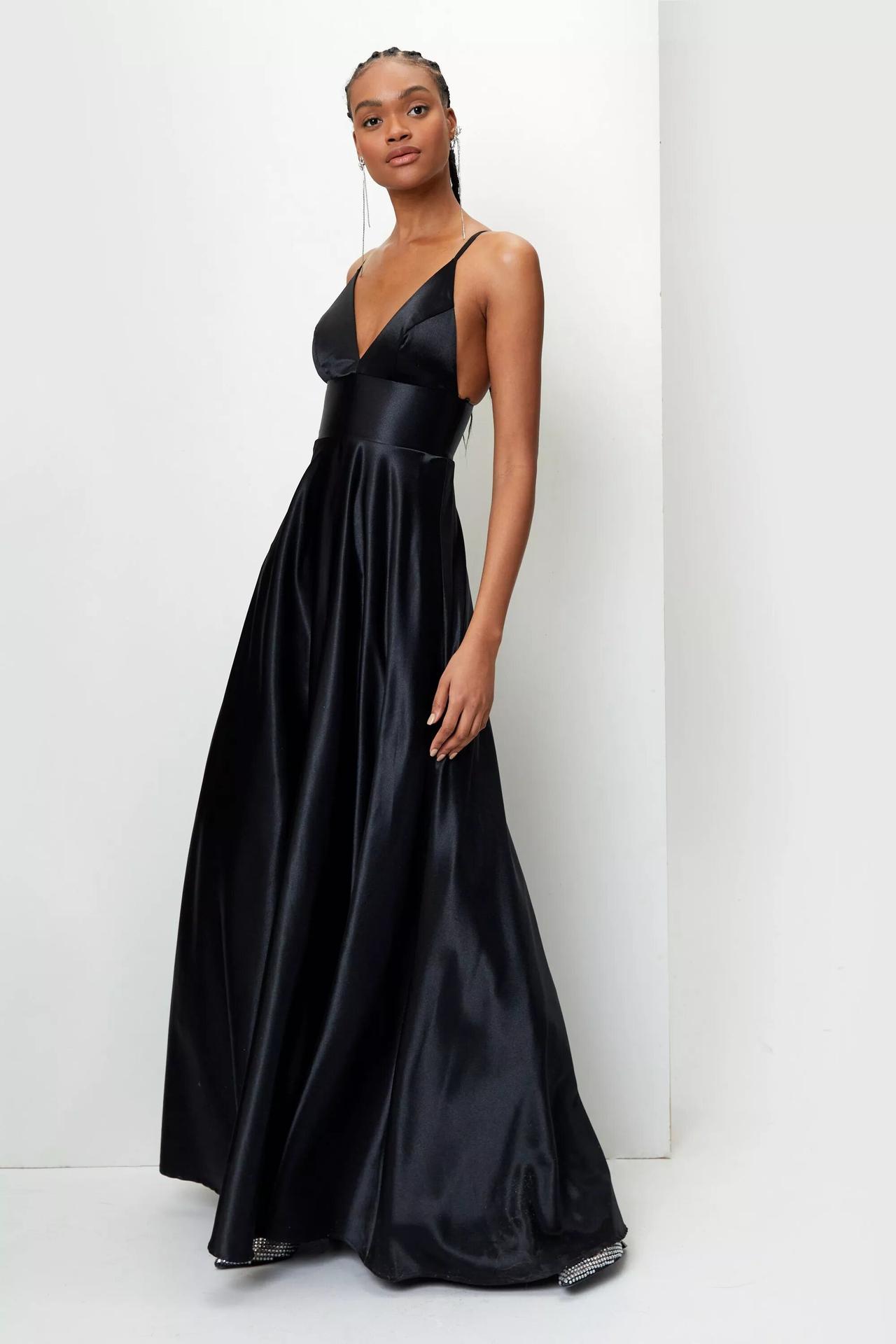 Here's why we love beautiful black bridesmaids dresses… - Inspiration | All  Posts