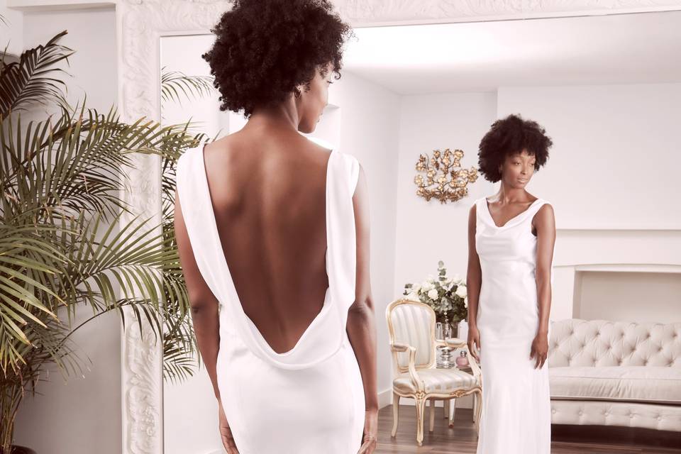40 of the Best Simple Wedding Dresses That Prove Less is More