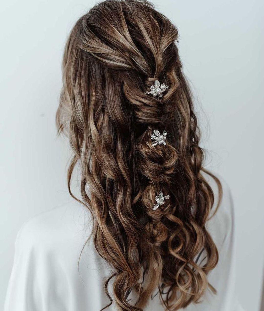 53 Pretty Half Updo Wedding Hairstyles - Weddingomania