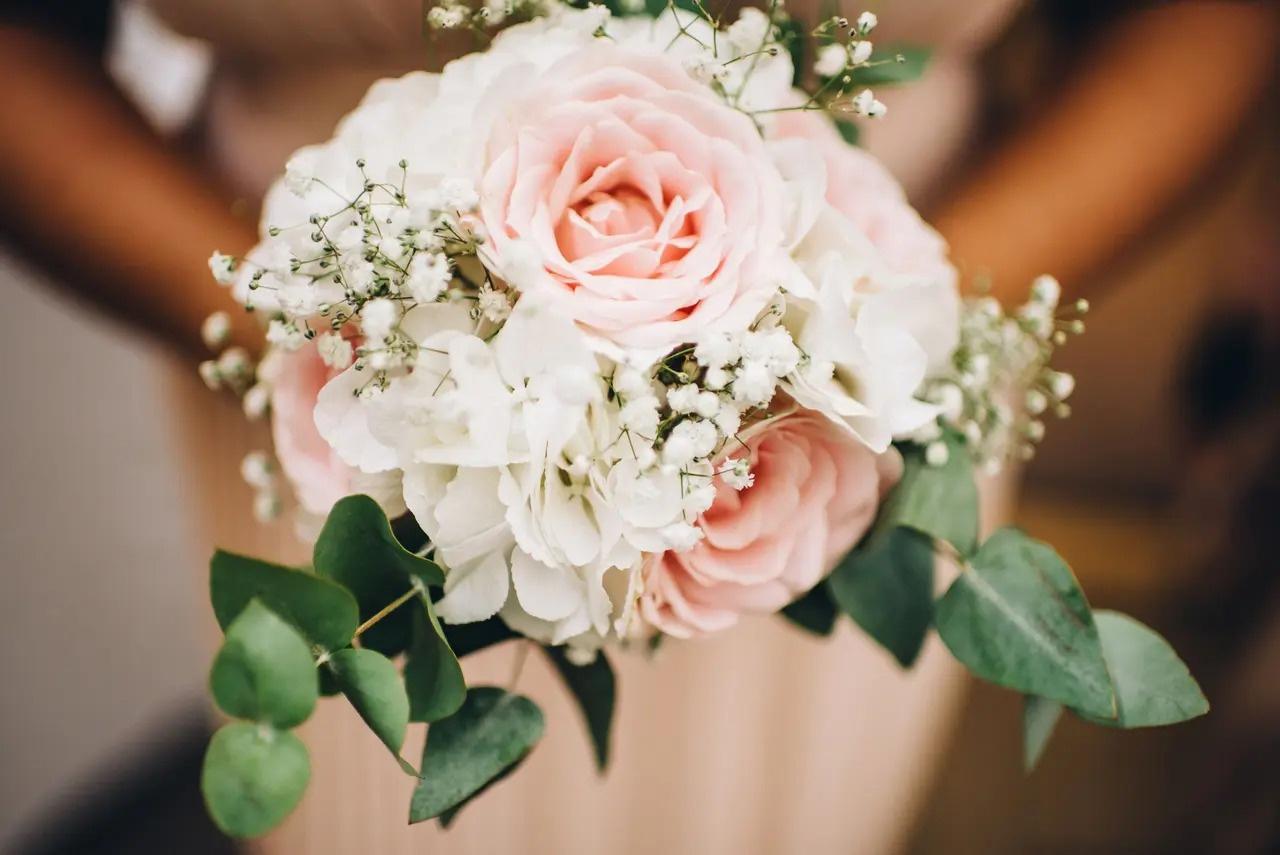 Elegant with White Flowers and Greens Loose and romantic bouquet