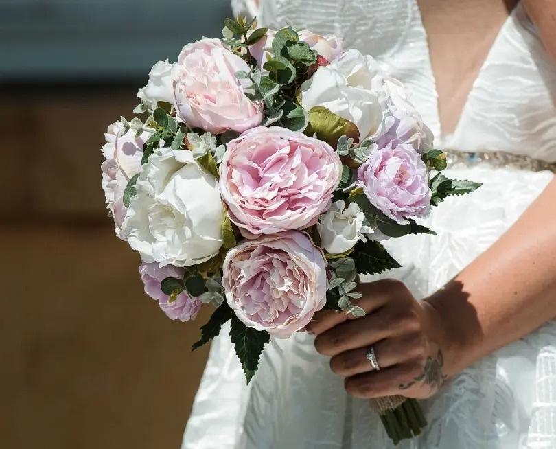 40+ Bridal Bouquet Ideas, Expert Advice & Bouquet Styles Explained