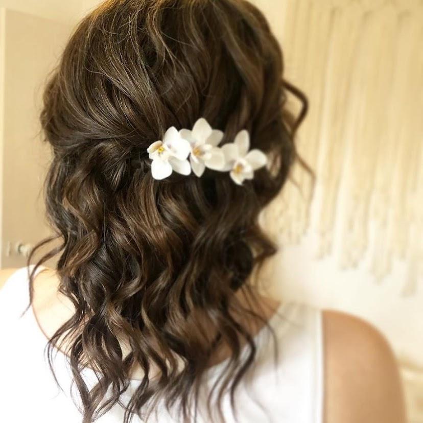 Bridal Hairstyle With Floral