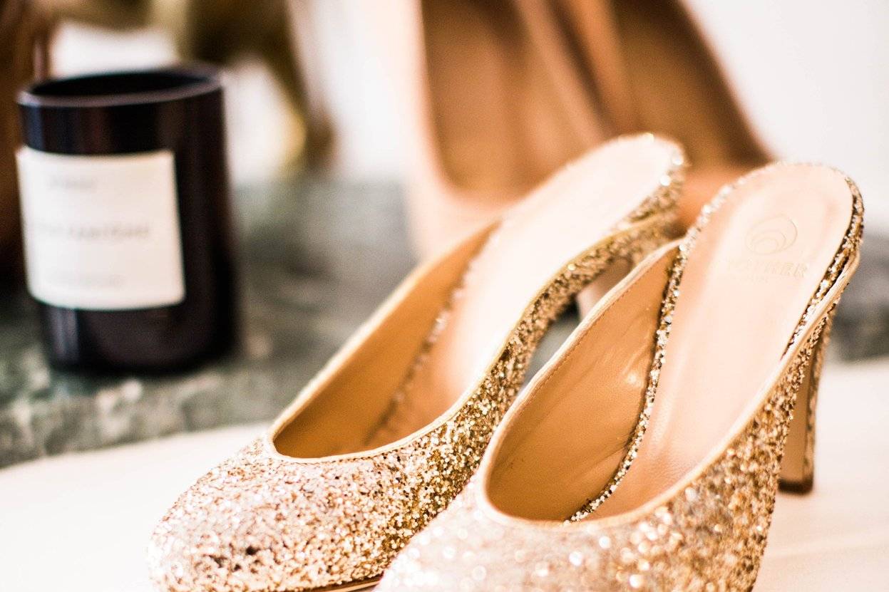 Gold high outlet heels for wedding