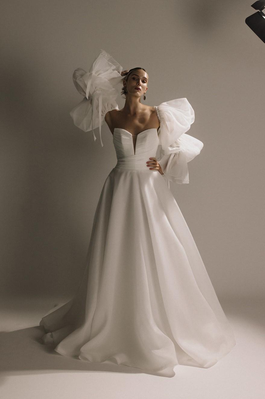 Detached high quality Organza Cloud Bridal Sleeves