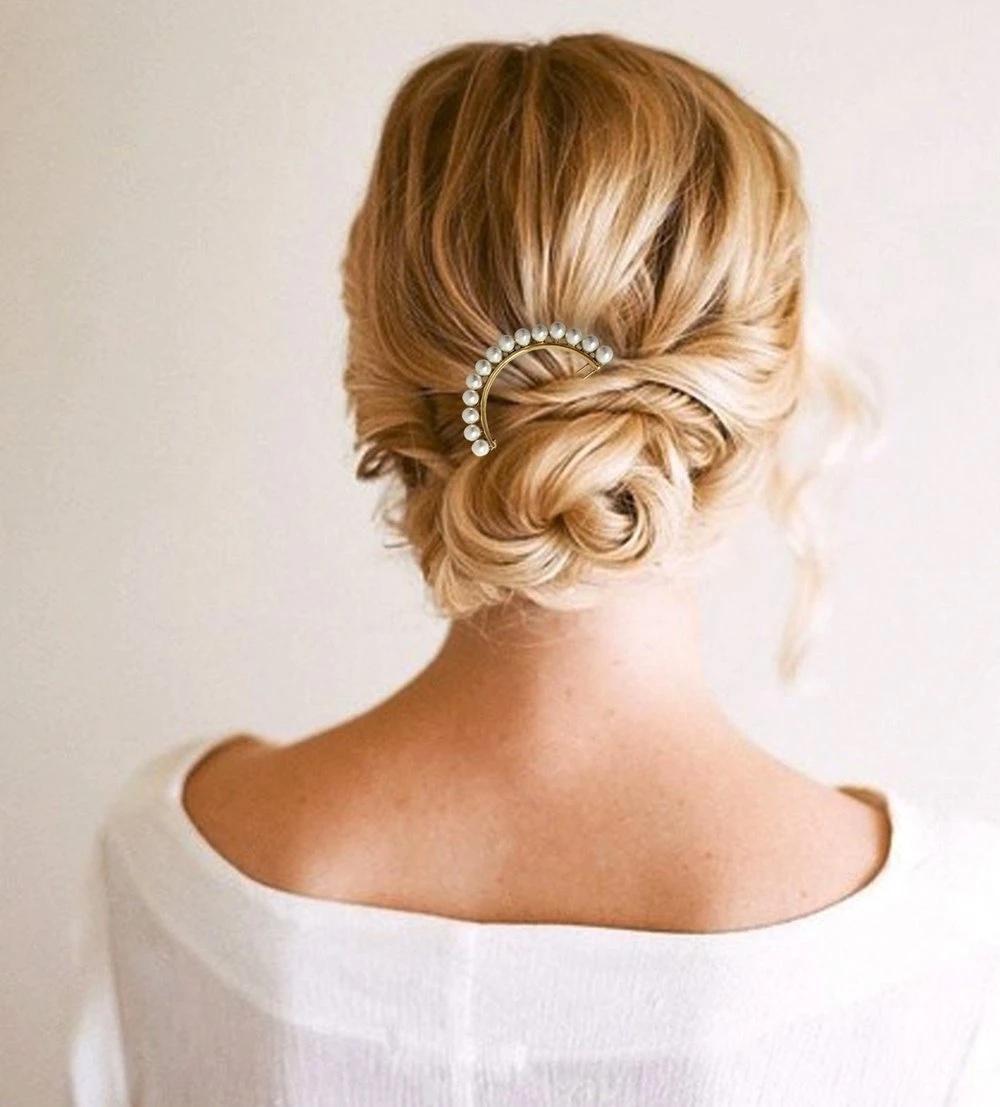 42 Chic And Easy Wedding Guest Hairstyles | Wedding Forward | Easy wedding  guest hairstyles, Hair updos for weddings guest, Simple wedding hairstyles