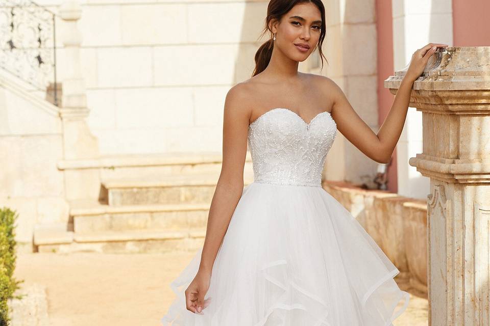 Share 192+ wedding ball gown design