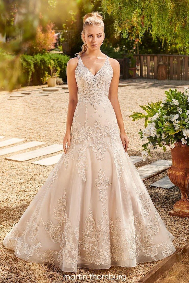 21 Romantic Champagne Wedding Dresses for Brides Who Want Something ...