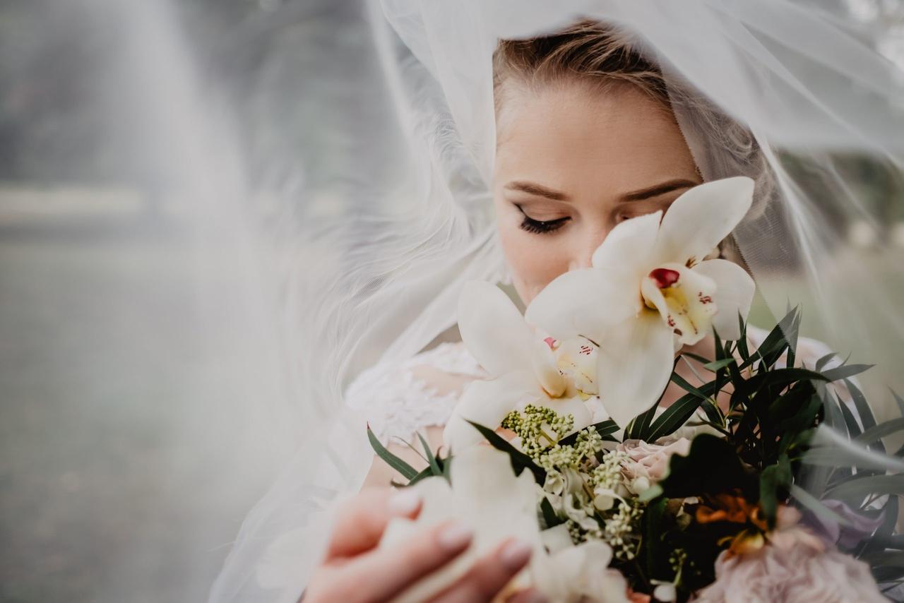 I have almost finished making my diy ribbon rose bouquet for my April  wedding! : r/weddingplanning