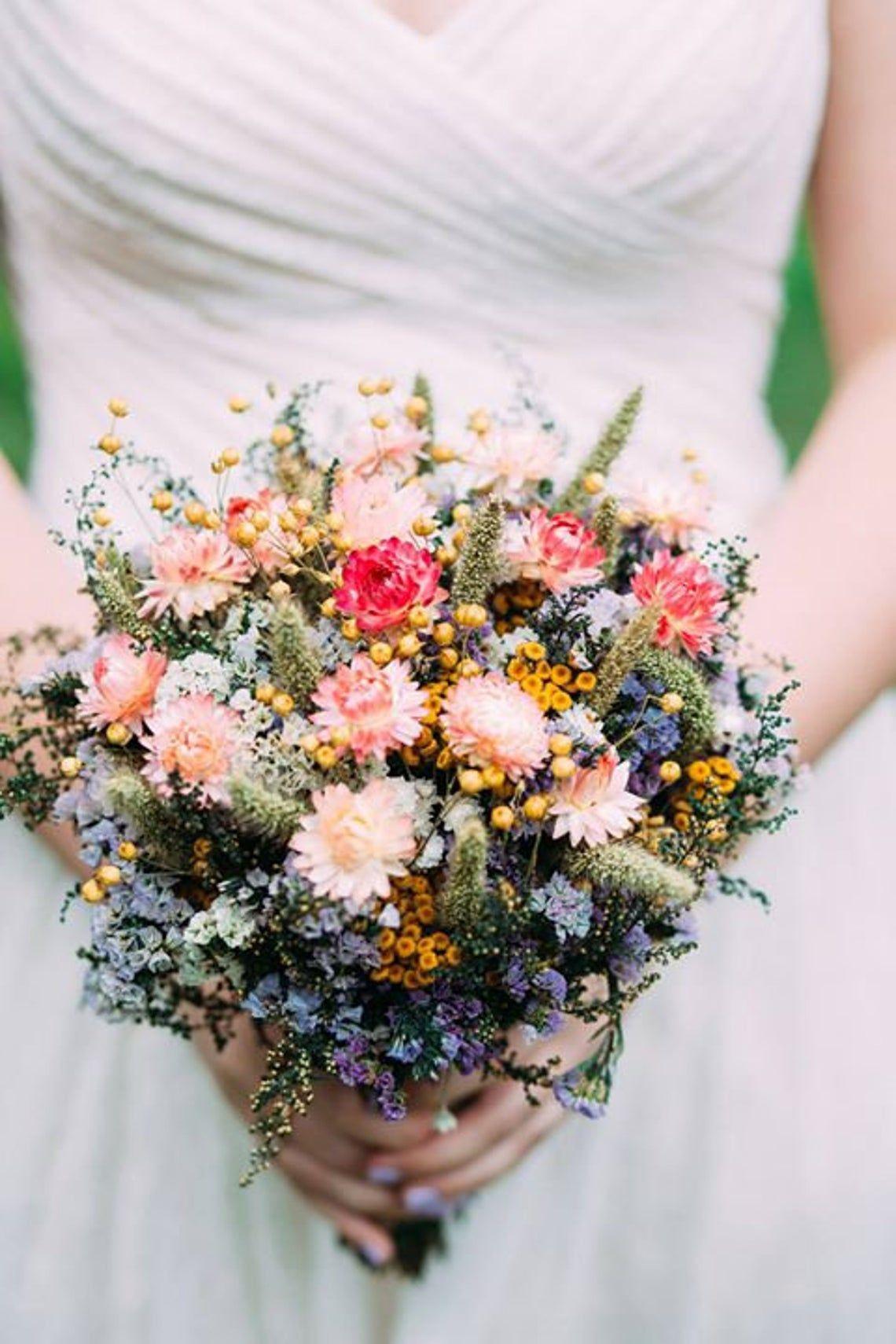 29 Wildflower Bouquet Ideas for Whimsical Brides - hitched.co.uk