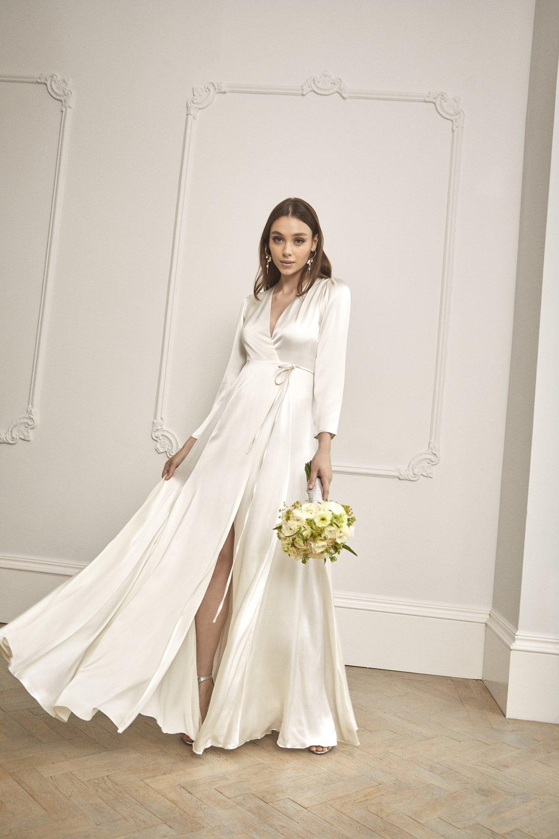 50 of the Best Simple Wedding Dresses ...