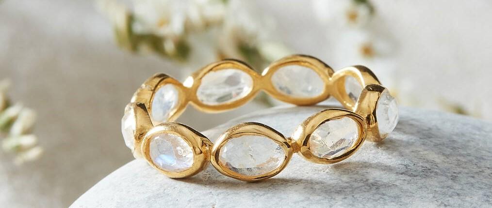 19 Beautiful Moonstone Engagement Rings - hitched.co.uk - hitched