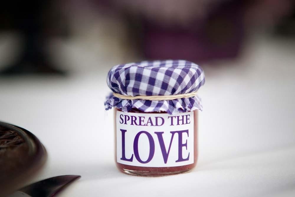 homemade-wedding-favours