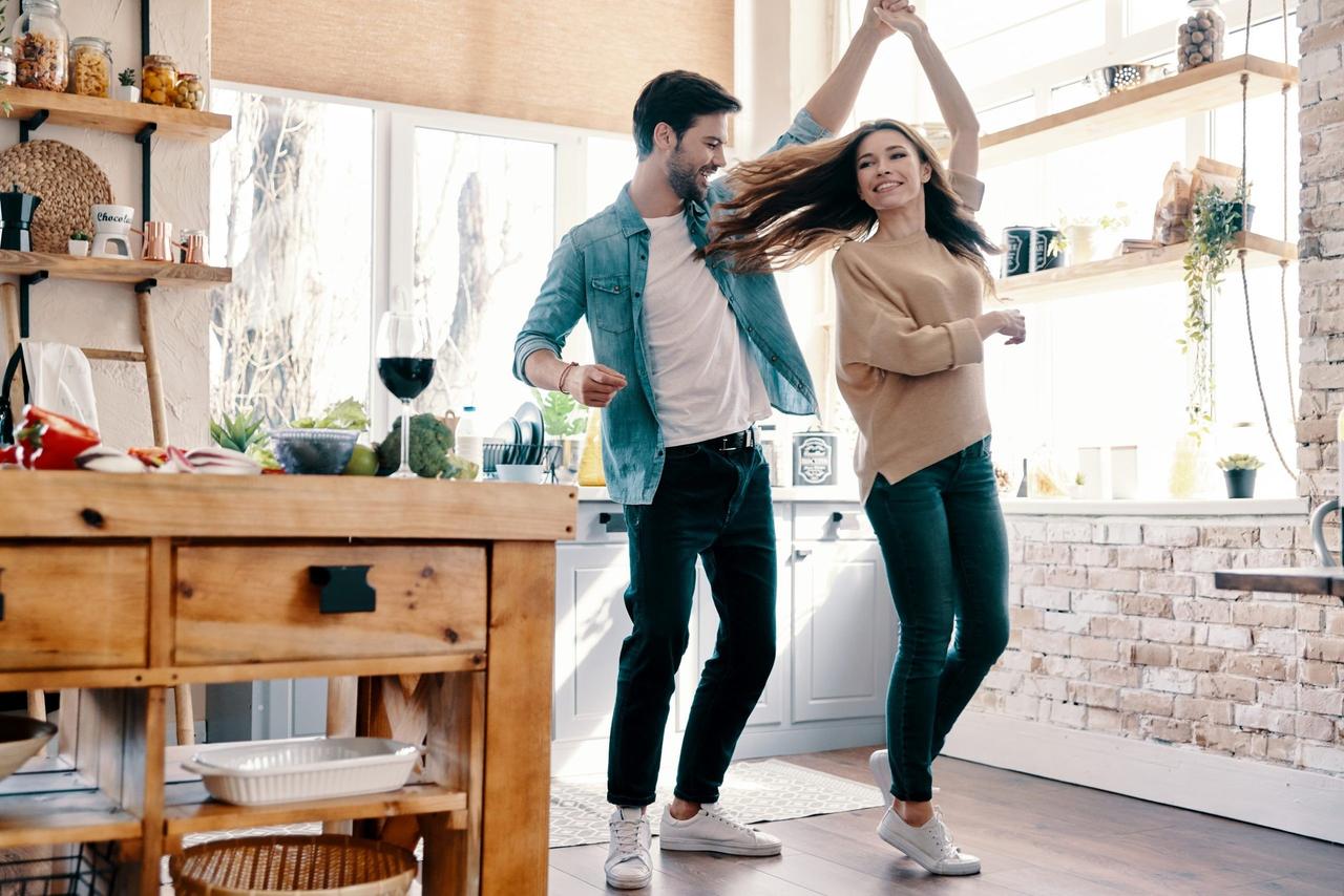 Ways to Celebrate Your Anniversary at Home