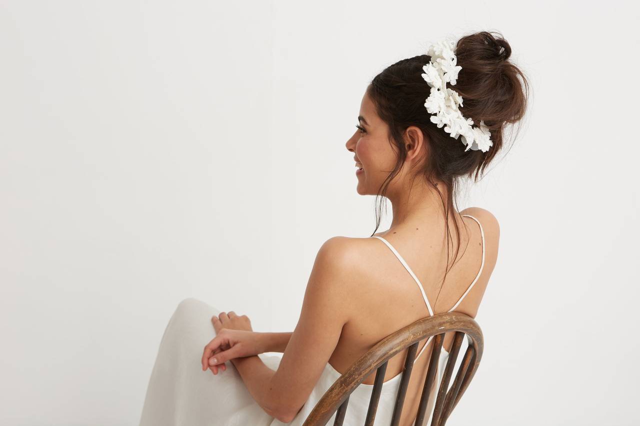 53 Gorgeous Wedding Hair Accessories for Every Budget  -  