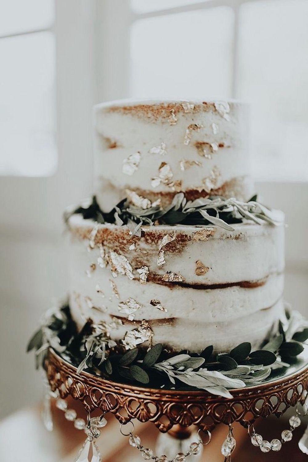 Winter Wedding Cakes: 30 Mouth-Watering Ideas - hitched.co.uk -  hitched.co.uk