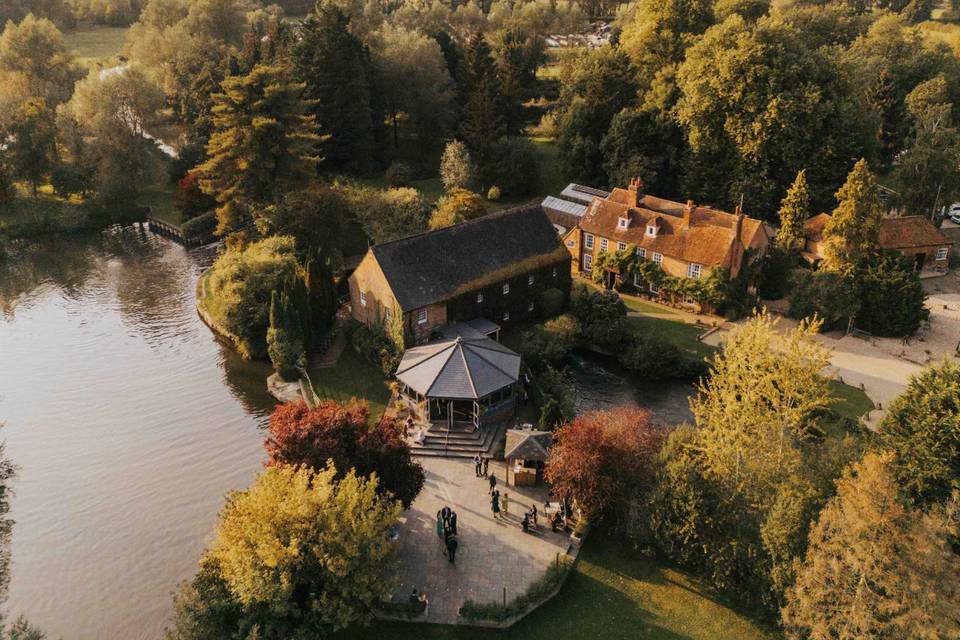 13 Charming Wedding Venues in Berkshire to Fall in Love With