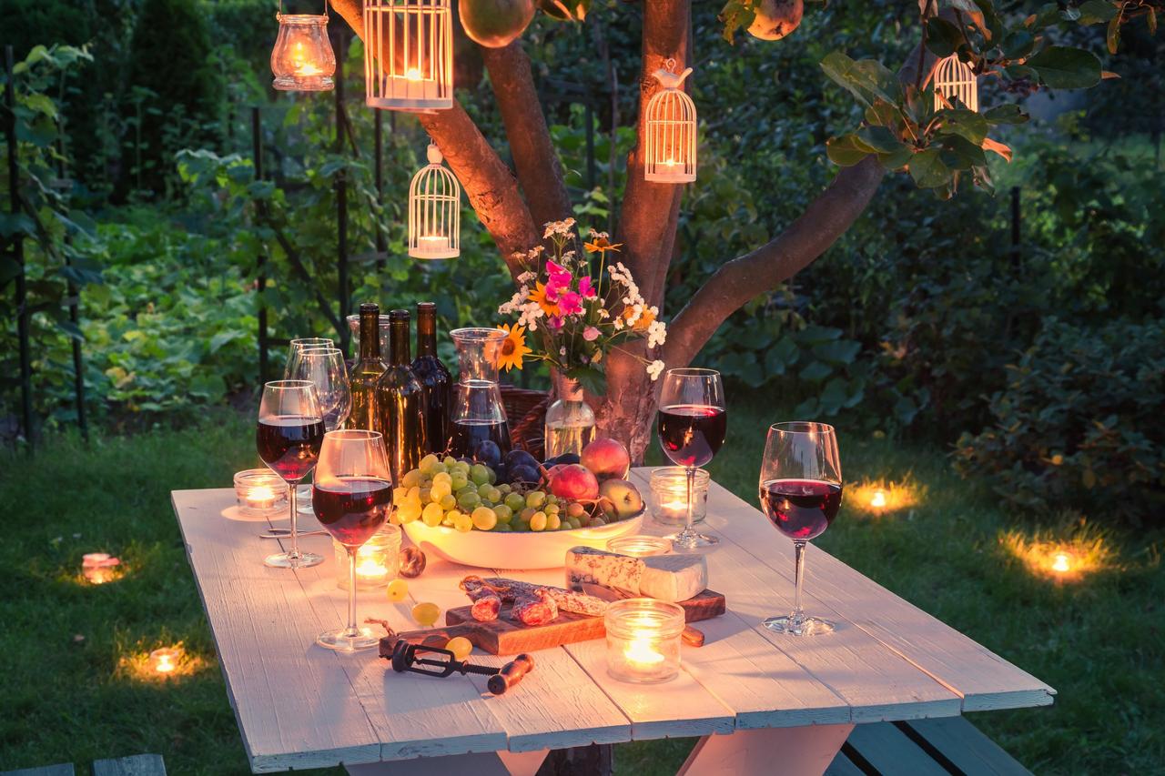 https://cdn0.hitched.co.uk/article/5758/original/1280/jpg/48575-wine-and-cheese-engagement-party-6af6ee1.jpeg