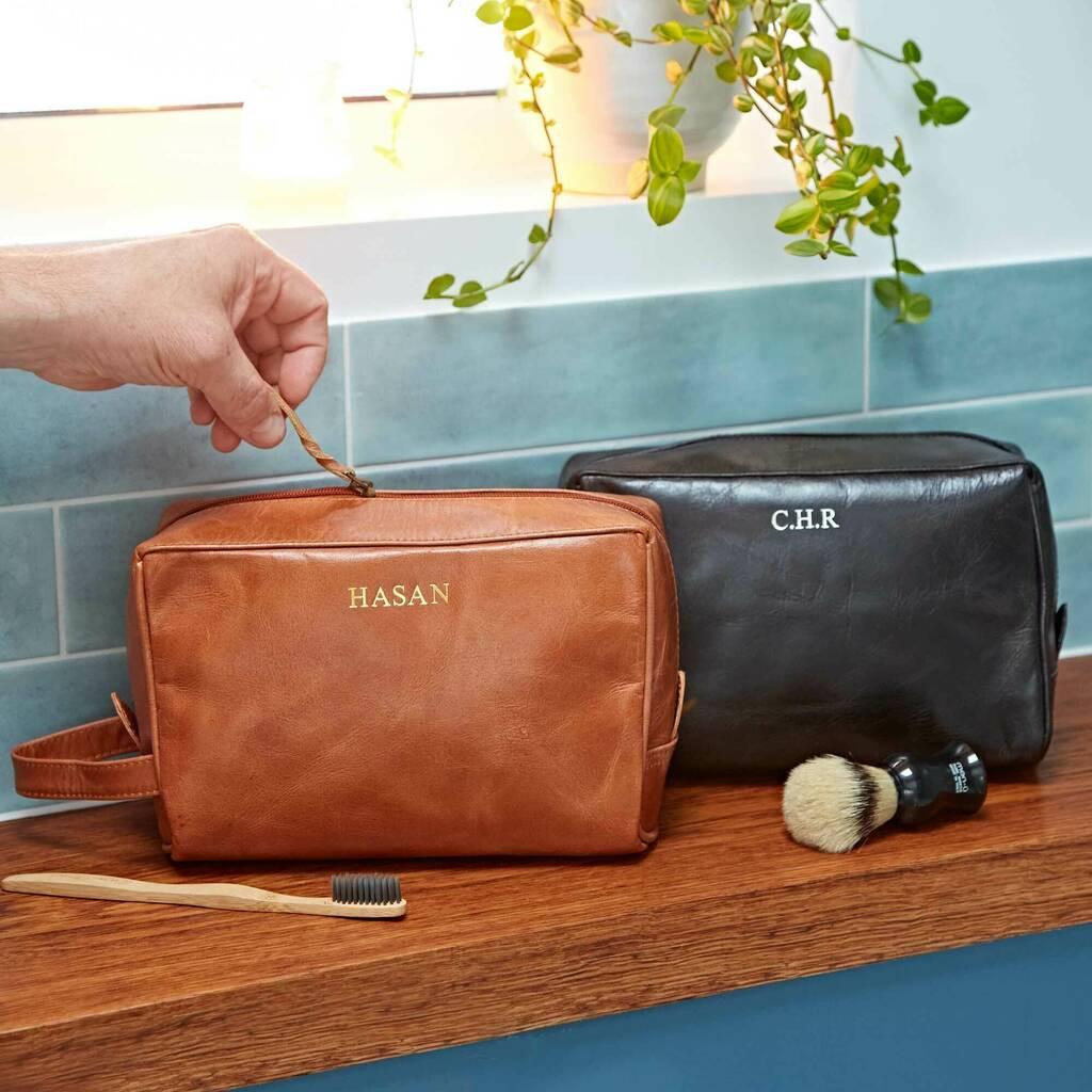 Personalised leather washbags