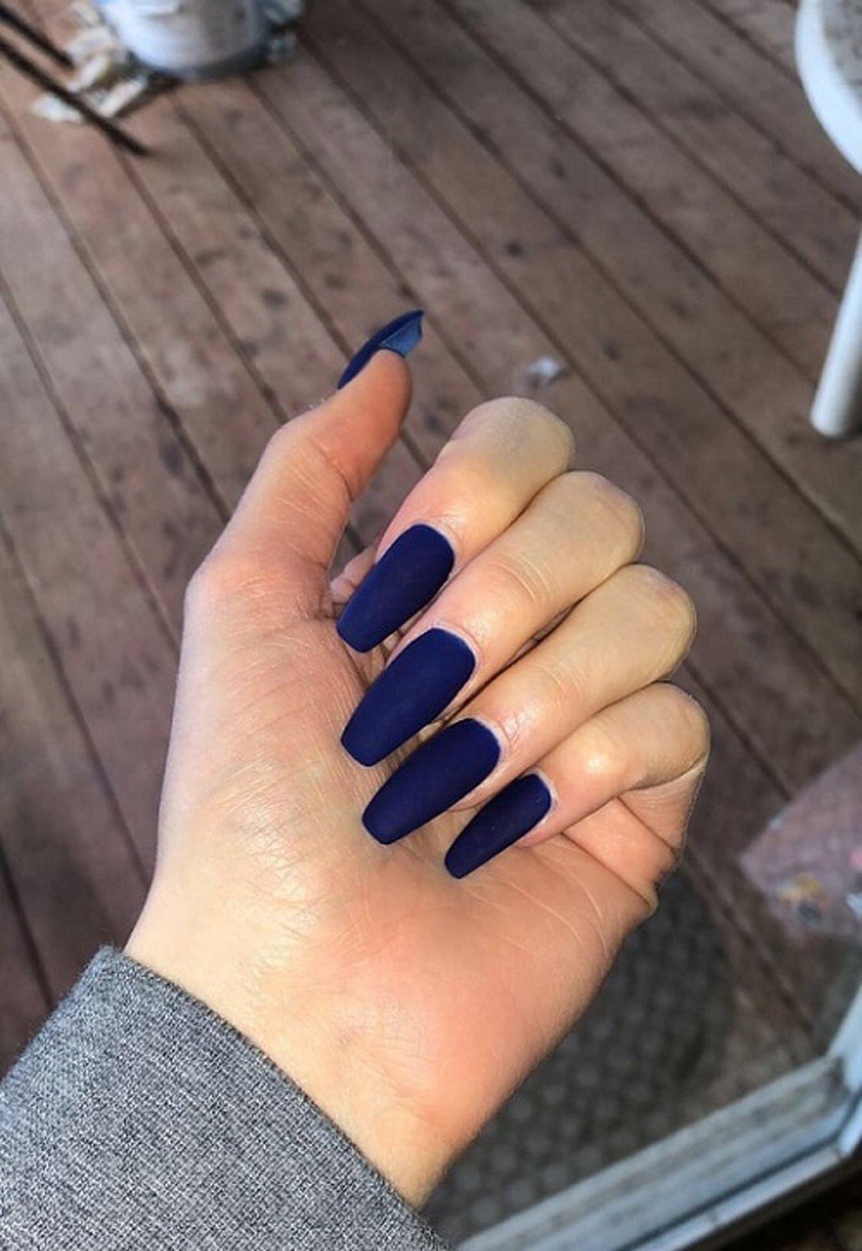 Dark-Blue-Nail-Ideas-2019