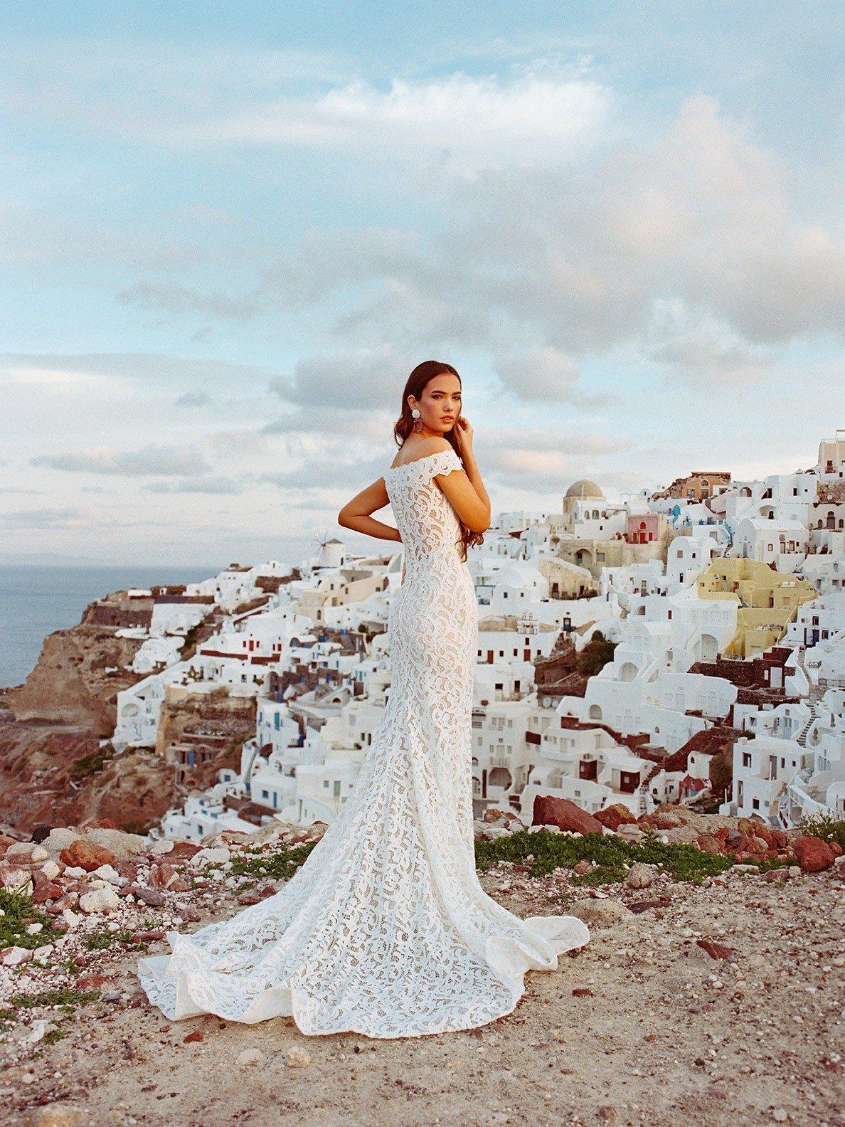 32 Questions to Ask Before Buying a Wedding Dress -  