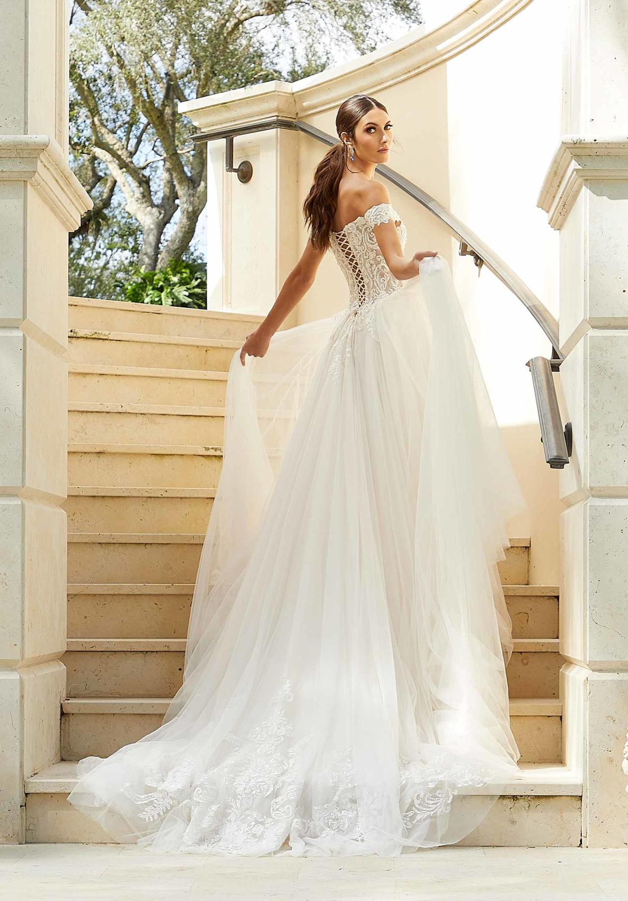 23 of the Most Beautiful Corset & Corset Back Wedding Dresses 