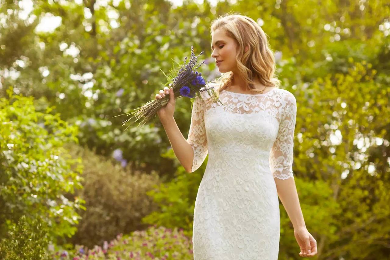 Bridal Gowns - Buy Designer Bridal Gowns & Dresses for Wedding Online -  KALKI Fashion