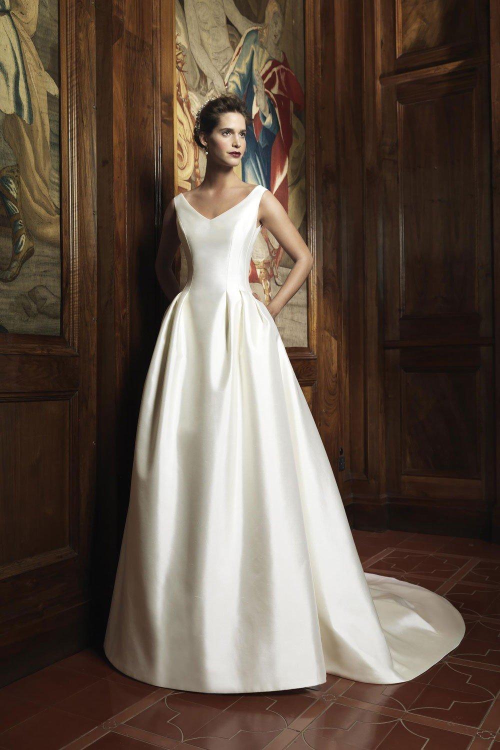 wedding-dress-royal-11