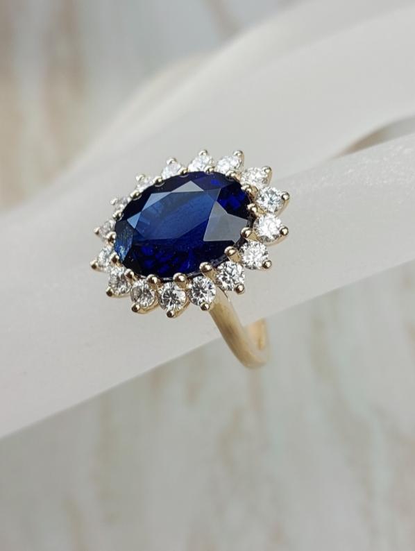 Sapphire Engagement Rings: 42 to Buy Now - hitched.co.uk