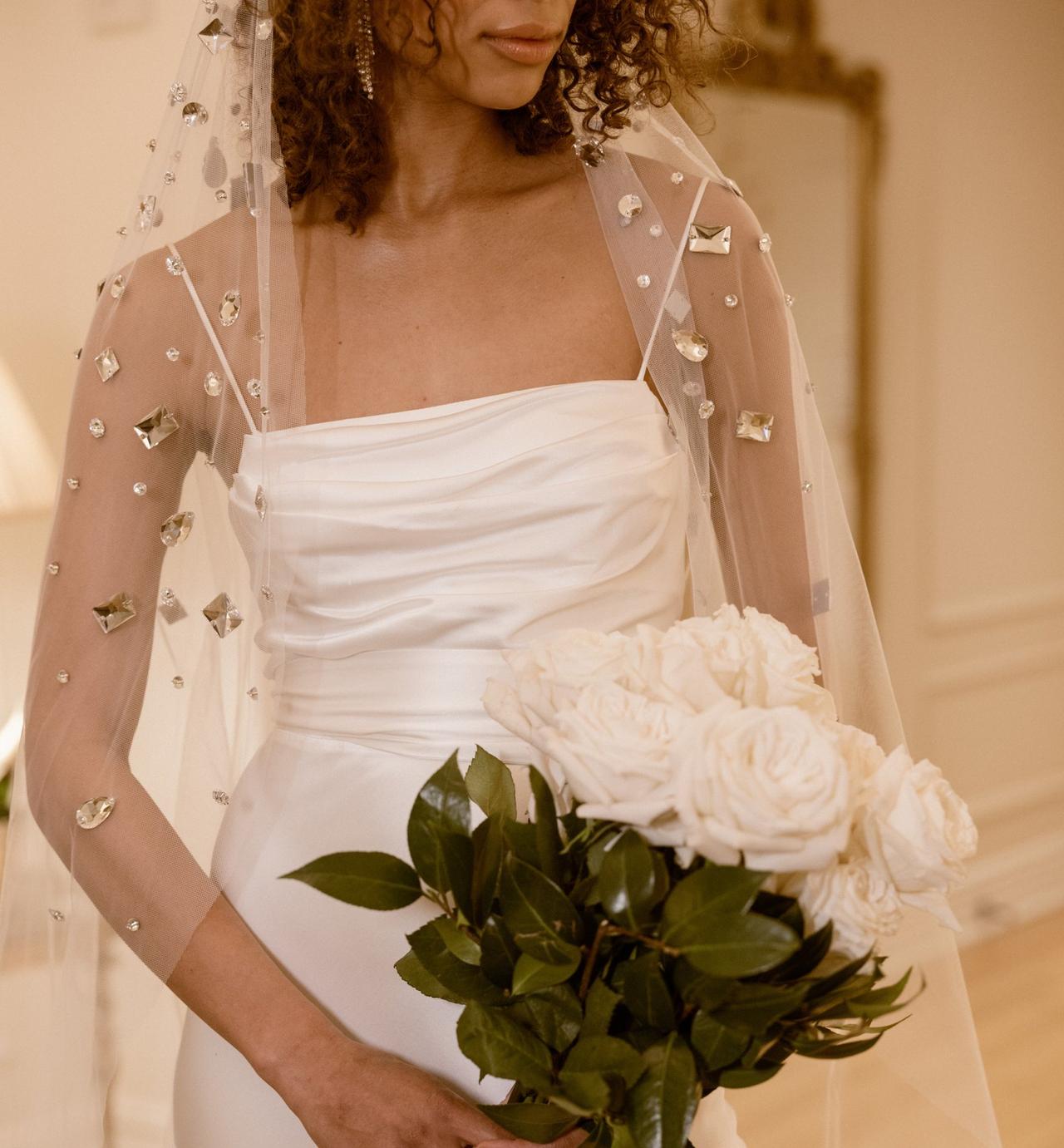 Grace Loves Lace Truly Madly Deeply Short Veil | Embroidered Veil