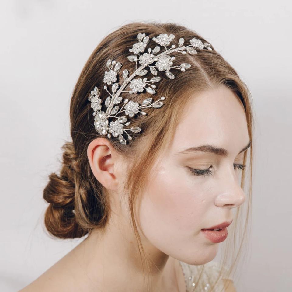 24 Stunning Wedding Tiaras For a Fairy Tale Wedding - hitched.co.uk