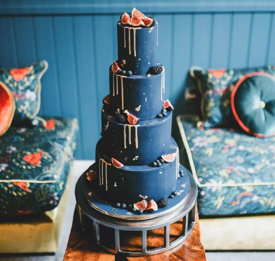 Teal wedding cake | Teal ruffle wedding cake with white popp… | Flickr