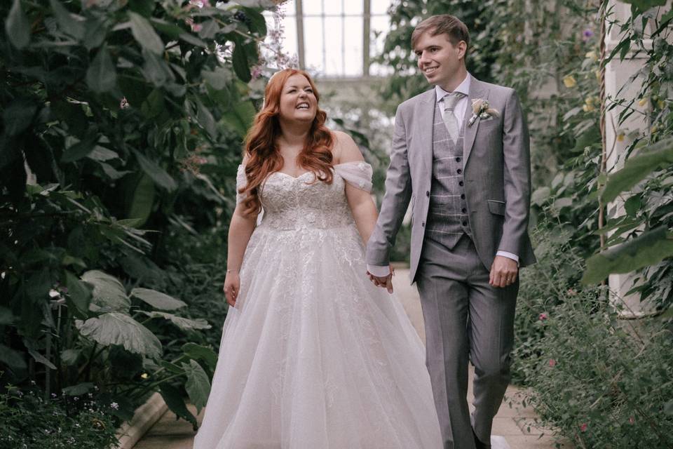 Lucy & Ollie Tie the Knot at Kew Gardens in the Accessible Wedding of Dreams