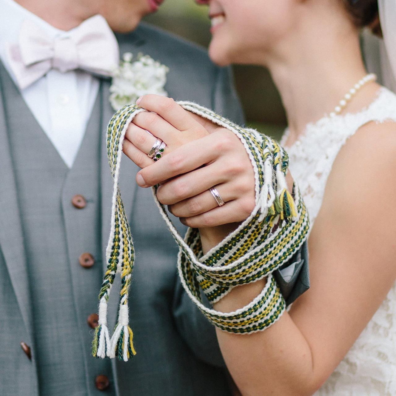 3 Easy Ways to Tie a Handfasting Cord - Choosing a Simple Knot