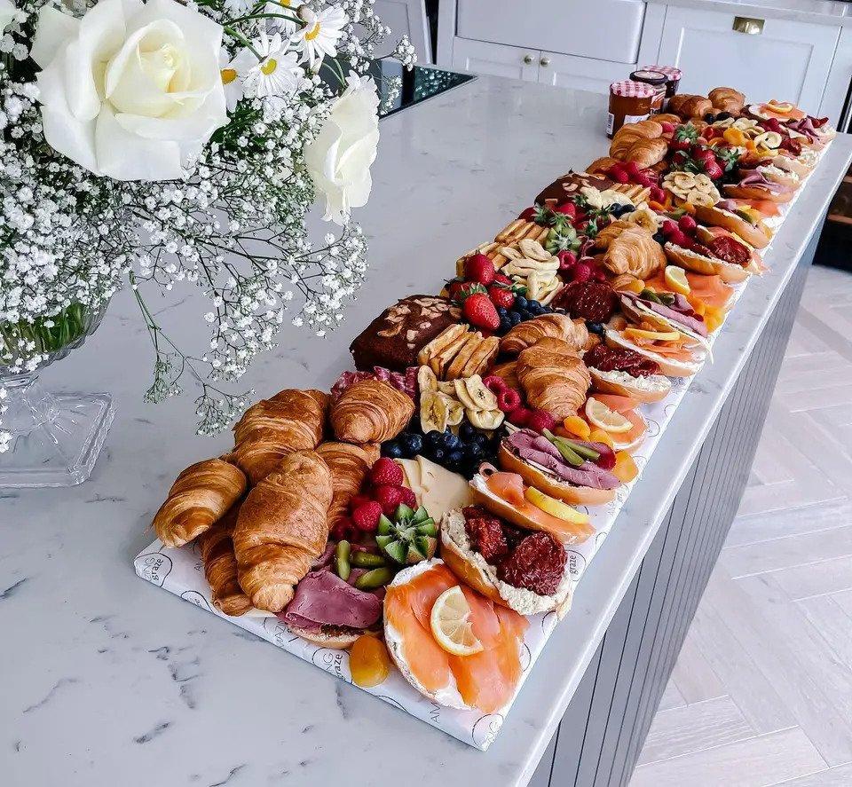 Grazing Tables: 11 Ideas for Your Wedding & How to Make Your Own