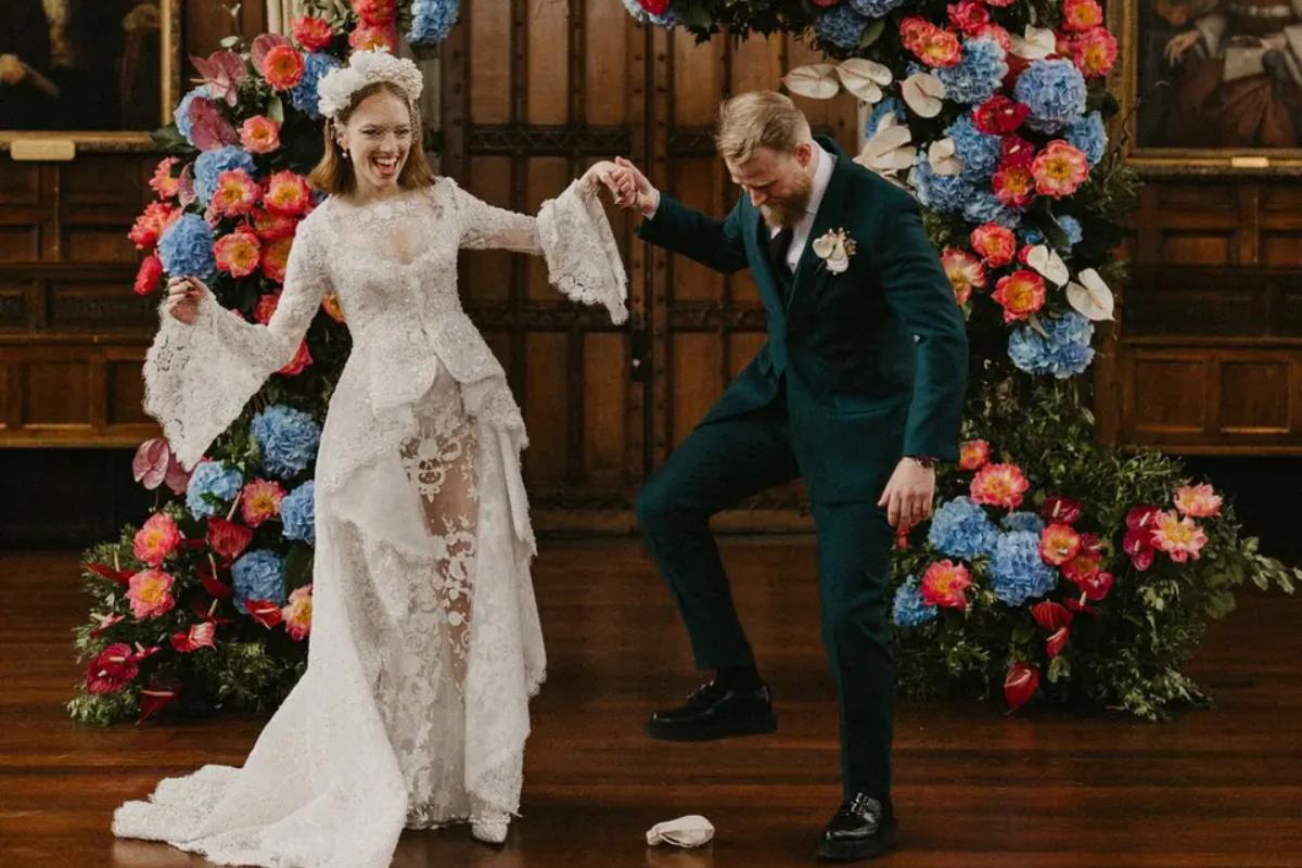 95 Unique & Funny Wedding Hashtags 