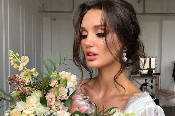 Wedding Hairstyles for the Bride