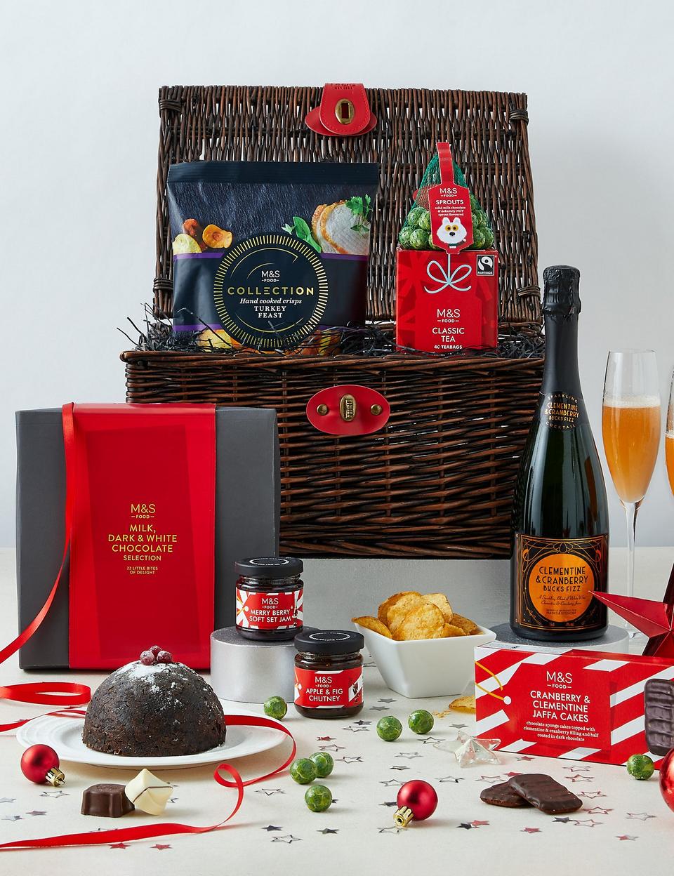 50 Cute Christmas Gifts for Couples 2021 hitched.co.uk hitched.co.uk