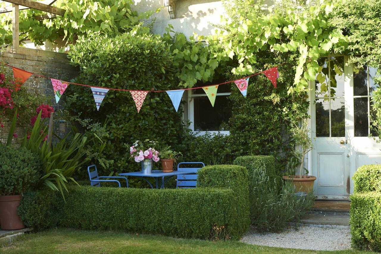 Ways to Celebrate Your Anniversary at Home