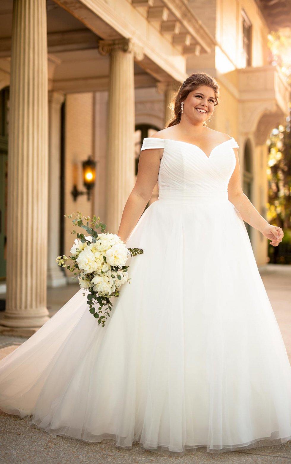 Wedding dresses for store full figured ladies